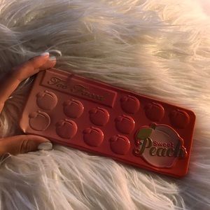 Too Faced Sweet Peach Eyeshadow Palette